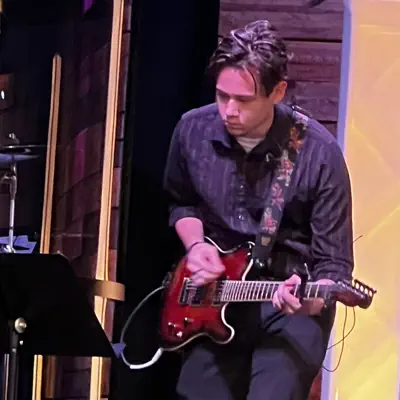 Listen to Derek McGee, watch music videos, read bio, see tour dates & more!