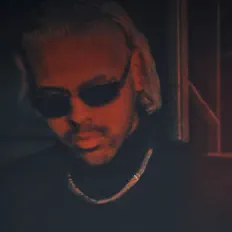 Cyri: песни, клипы, биография, даты выступлений и многое другое.