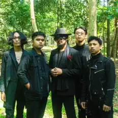 Ακούστε περιεχόμενο από TIRANT, παρακολουθήστε μουσικά βίντεο, διαβάστε το βιογραφικό, δείτε ημερομηνίες περιοδείας, και πολλά ακόμη!