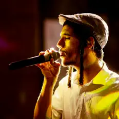 Escucha a שילה אתיאס, mira videos musicales, lee su biografía, consulta las fechas de las gira y más.