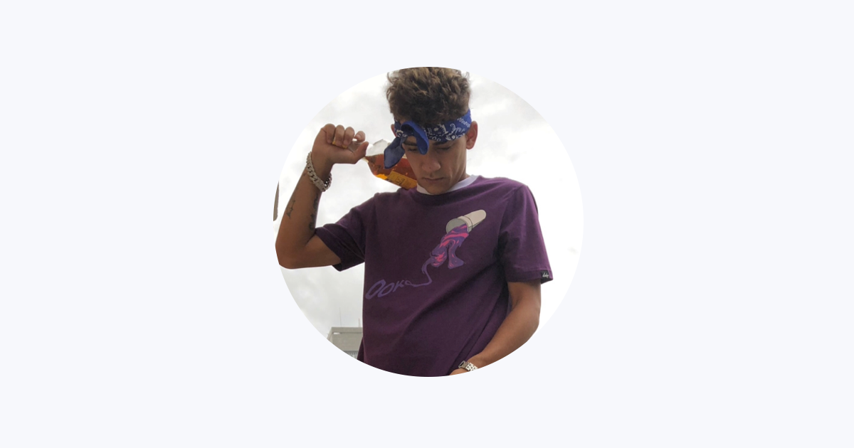 ‎Bene Oficial en Apple Music