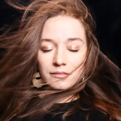 Listen to Sarah Martinson, watch music videos, read bio, see tour dates & more!