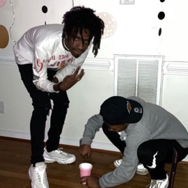 Switch Up (feat. Meek) Beezo