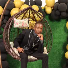 收听 Angry、观看音乐视频、阅读小传、查看巡演日期等 ！