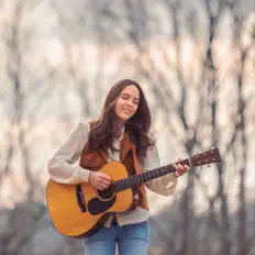 Ascolta Kristin Hamilton, guarda video musicali, leggi la biografia, vedi le date del tour & altro!