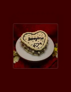 聆聽 honeydro、觀看音樂影片、閱讀小傳、查看巡演日期等！