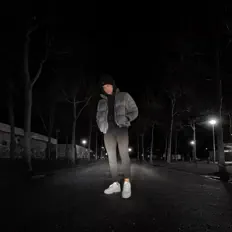 Posłuchaj wykonawcy Jay Tastic, obejrzyj teledyski, przeczytaj biografię, zobacz daty tras koncertowych i nie tylko!