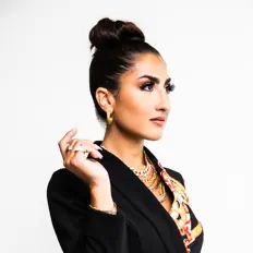 Listen to Vanessa Campagna, watch music videos, read bio, see tour dates & more!