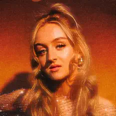 聆聽 Bethia、觀看音樂影片、閱讀小傳、查看巡演日期等！