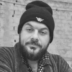 收听 OT Musico、观看音乐视频、阅读小传、查看巡演日期等 ！