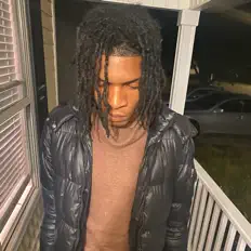 Luhtreeを聴いたり、ミュージックビデオを鑑賞したり、経歴やツアー日程などを確認したりしましょう！