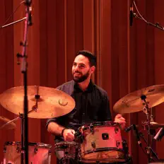 Escucha a Marcelo Bucater, mira vídeos musicales, lee la biografía, consulta fechas de giras y mucho más.