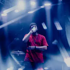 Écoutez TKO, regardez des vidéoclips, lisez la biographie, consultez les dates de tournée et plus encore !