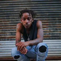 Ascolta DeeReal, guarda video musicali, leggi la biografia, vedi le date del tour & altro!