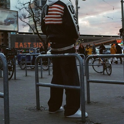 THEY AINT SHOWIN LUV - Single