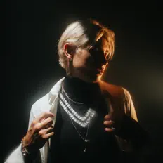 Dengarkan VOLNOVAHIN, tonton video musik, baca bio, lihat tanggal tur & lainnya!