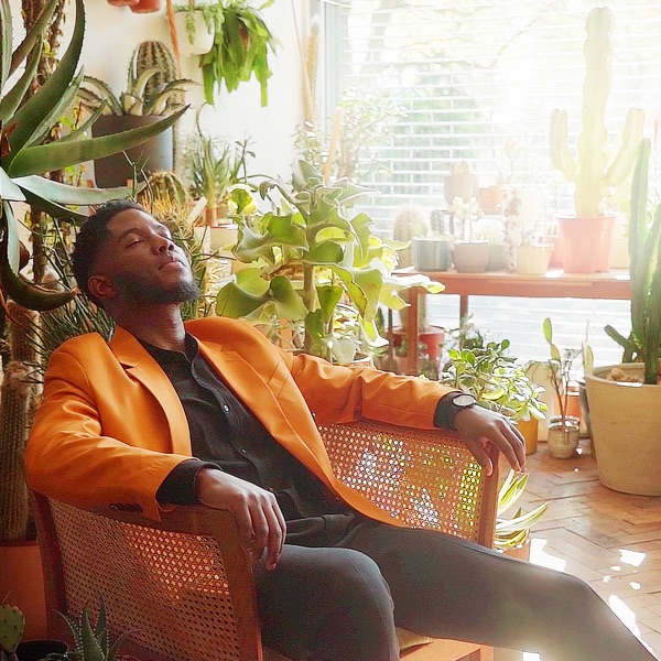 Walk with Me (feat. Samm Henshaw)