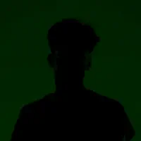 Écoutez undefined, regardez des vidéoclips, lisez la biographie, consultez les dates de tournée et plus encore !