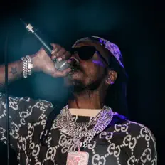 Ascolta Pdweestraw, guarda video musicali, leggi la biografia, vedi le date del tour & altro!