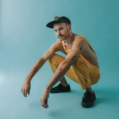 Poslechněte si interpreta Sir Hope, sledujte hudební videa, přečtěte si životopis, podívejte se na data turné a další informace.