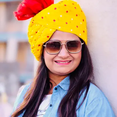 Listen to Hetal Thanki, watch music videos, read bio, see tour dates & more!