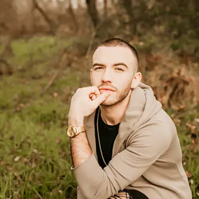 Listen to Ryan Hammond, watch music videos, read bio, see tour dates & more!