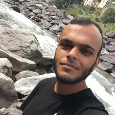 收听 Akarbeat、观看音乐视频、阅读小传、查看巡演日期等 ！