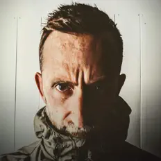 Escucha a Kenski, mira videos musicales, lee su biografía, consulta las fechas de las gira y más.