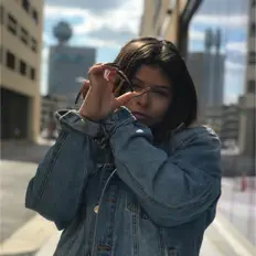 Ouça THEBOSS LYCIA, assista a videoclipes, leia a biografia, veja as datas das turnês e mais!