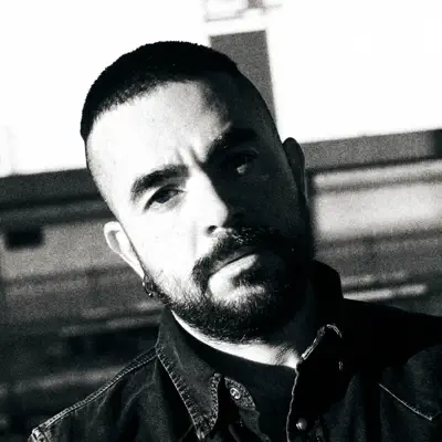 Listen to Phill Reynolds, watch music videos, read bio, see tour dates & more!