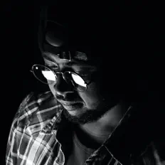 Ακούστε περιεχόμενο από HGM Moe Ji One, παρακολουθήστε μουσικά βίντεο, διαβάστε το βιογραφικό, δείτε ημερομηνίες περιοδείας, και πολλά ακόμη!