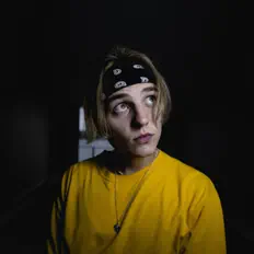 Listen to Brady James, watch music videos, read bio, see tour dates & more!