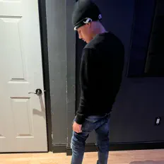 Luister naar Zay Guapo, bekijk muziekvideo's, lees de bio, bekijk de tourdata, en meer!