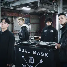 DUAL MASKを聴いたり、ミュージックビデオを鑑賞したり、経歴やツアー日程などを確認したりしましょう！
