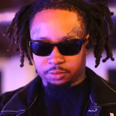 聆聽 Luh Henny、觀看音樂影片、閱讀小傳、查看巡演日期等！