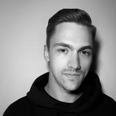 Rayme सुनें, म्यूज़िक वीडियो देखें, बायो पढ़ें, दौरे की तारीखें और बहुत कुछ देखें!