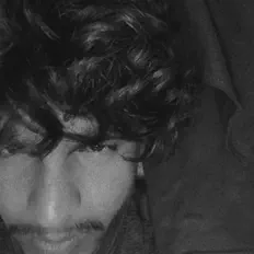 聆聽 K.D Felix、觀看音樂影片、閱讀小傳、查看巡演日期等！