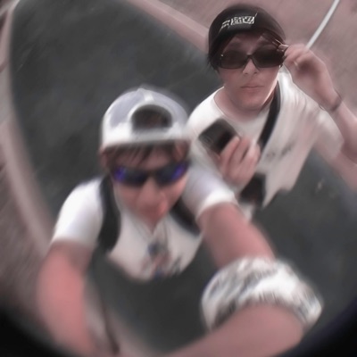 Días Grises (feat. Kova) - Single