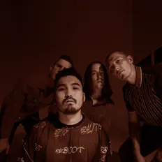 Gudilo सुनें, म्यूज़िक वीडियो देखें, बायो पढ़ें, दौरे की तारीखें और बहुत कुछ देखें!