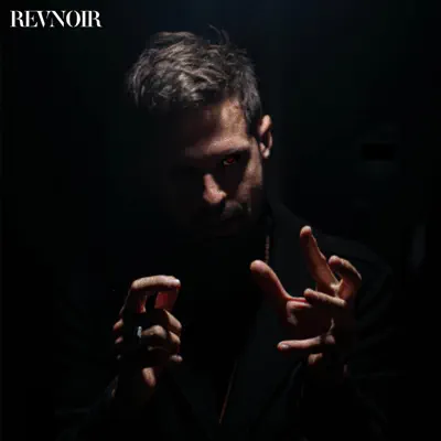 Ouça Invincible - EP de REVNOIR.