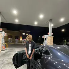 Dengarkan Guapo Cobe, tonton video musik, baca bio, lihat tanggal tur & lainnya!