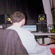 Luister naar Hottub Johny, bekijk muziekvideo's, lees de bio, bekijk de tourdata, en meer!