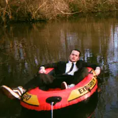 Poslechněte si interpreta Yung Sting, sledujte hudební videa, přečtěte si životopis, podívejte se na data turné a další informace.