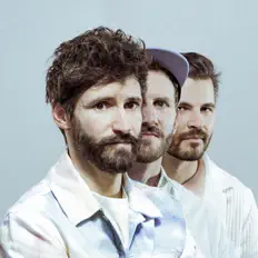 Trio SR9을(를) 듣고, 뮤직 비디오를 보고, 약력을 읽고, 투어 일정 등을 확인하세요!