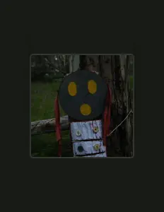 聆聽 Ukiyo、觀看音樂影片、閱讀小傳、查看巡演日期等！