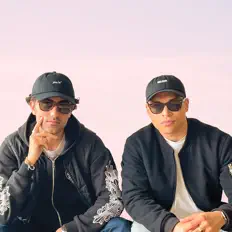 Escucha a Casual Dudes, mira videos musicales, lee su biografía, consulta las fechas de las gira y más.