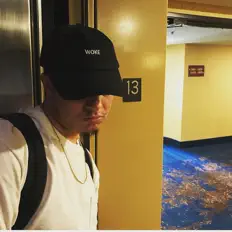 Escucha a Highly, mira videos musicales, lee su biografía, consulta las fechas de las gira y más.