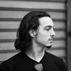 Ascolta TJ Viola, guarda video musicali, leggi la biografia, vedi le date del tour & altro!