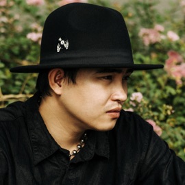 Trên Con Đường Về (feat. Ling) MC 12