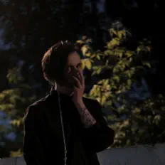 Poslechněte si interpreta SWEETHEART, sledujte hudební videa, přečtěte si životopis, podívejte se na data turné a další informace.